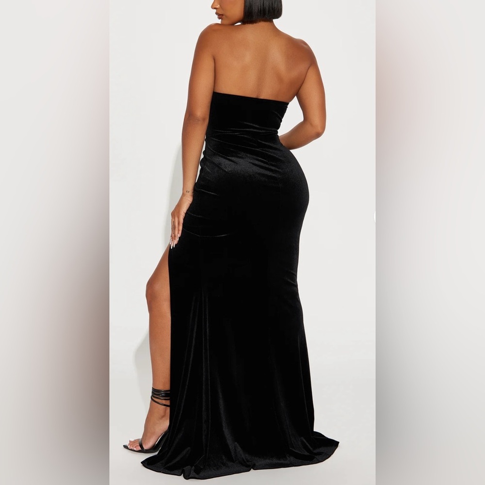 NWT Elegant Black Strapless Velvet Maxi Dress - Picture 3 of 3